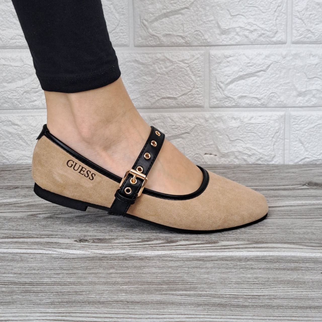 Sabrina Khaki