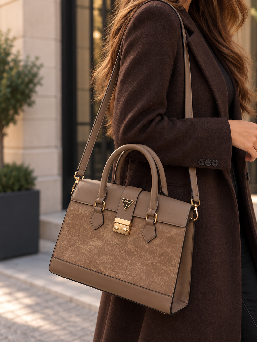 Mala khaki