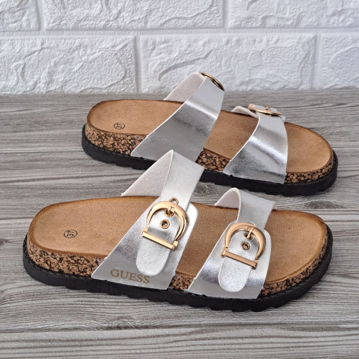 Chinelo Guess